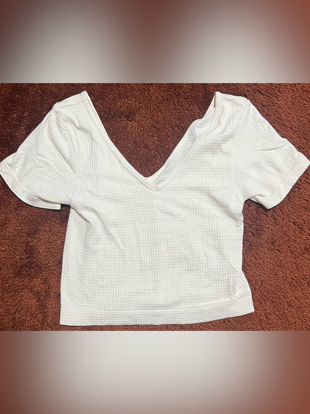 Aura White V‑Neck Textured Cropped Top